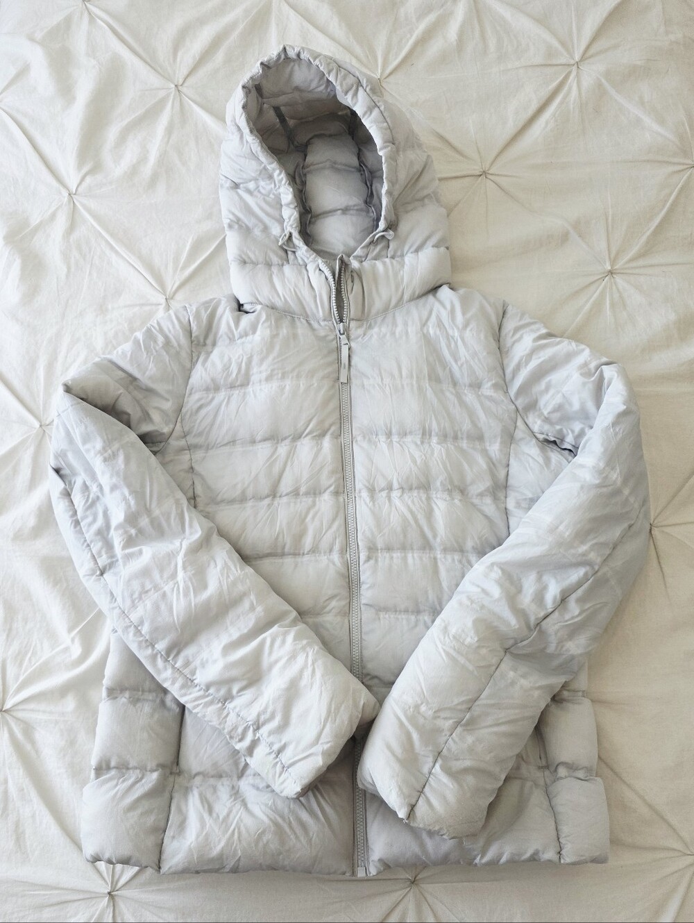 UNIQLO Ultra Light Down Hooded Jacket